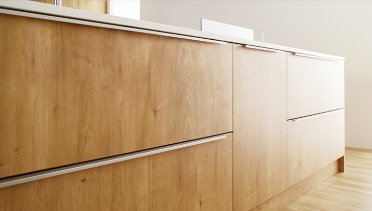 162　システムキッチン　機能とデザインのバランスで扉に最適な素材を選ぶ