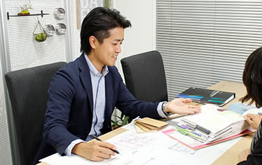 お客様に最適なコーディネートをご提案させていただきます。